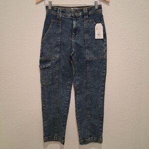 Time & Tru High Rise Utility TT Straight Jeans -  4 Regular - Acid Wash - NWT